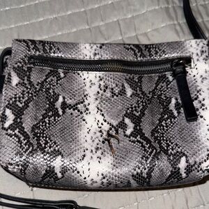 Simply Vera Vera Wang Black and White Snake Print Crossbody Bag